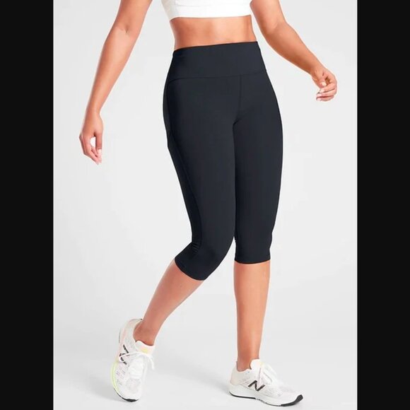 Athleta Leggings Womens Medium Ultimate Stash Pocket Crop Yoga Pants Active Gym - Picture 1 of 16